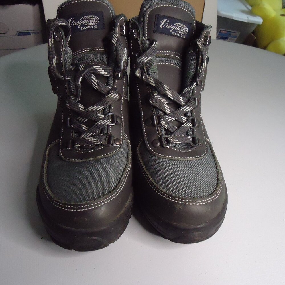 Vintage Vasque Skywalk Hiking Boots MEN US 6 Made in Italy Gore Tex Green